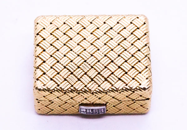 CARTIER 1950 VINTAGE 18 KT GOLD MESH PILL BOX WITH DIAMONDS