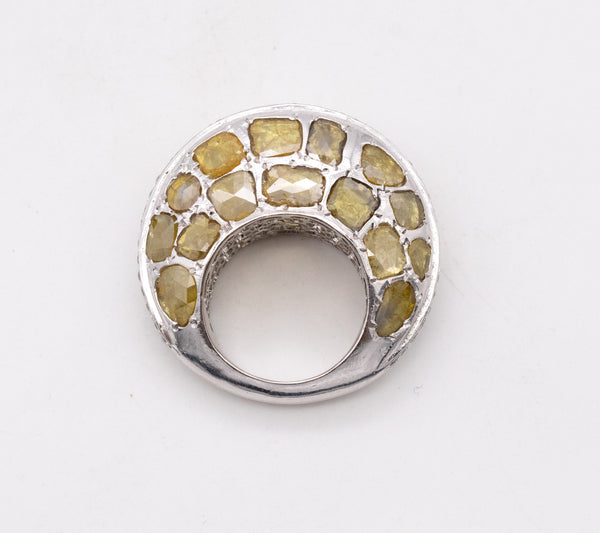 *Vivaan edgy cocktail ring in 18 kt white gold with 12.45 Ctw of natural fancy yellow diamonds