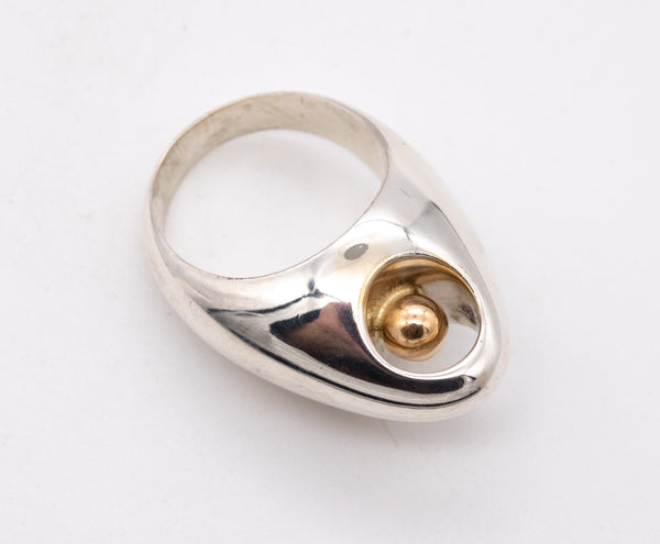 PUIG DORIA 1970 MODERNIST RING IN 18 KT GOLD AND STERLING SILVER