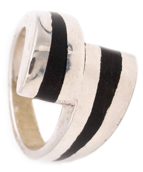 PUIG DORIA 1970 MODERNIST RING IN STERLING SILVER WITH EBONY WOOD