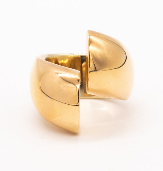 VHERNIER MILANO MODERN GEOMETRIC VAGUE RING IN 18 KT YELLOW GOLD