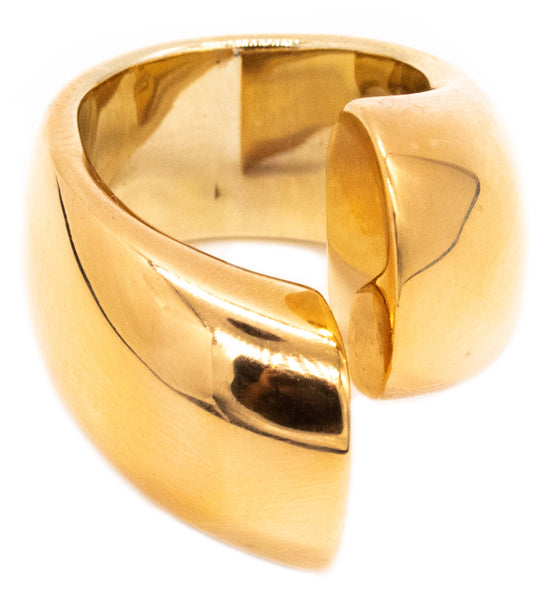 VHERNIER MILANO MODERN GEOMETRIC VAGUE RING IN 18 KT YELLOW GOLD