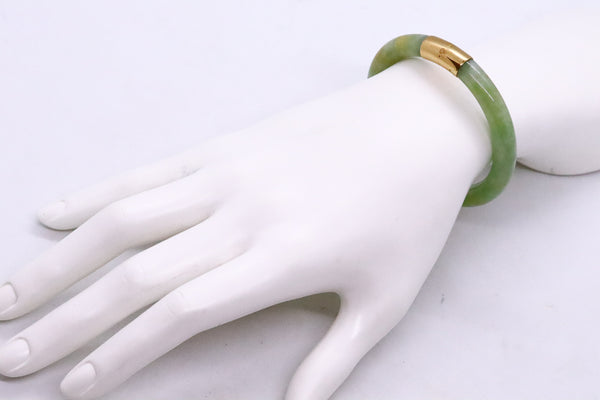 GREEN JADEITE JADE 18 KT GOLD ORIENTAL BRACELET BANGLE