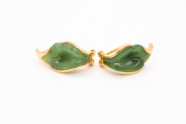 *Tiffany & Co. 1970 Elsa Peretti rare Lilies clips-earrings in 18 kt gold with nephrite jade