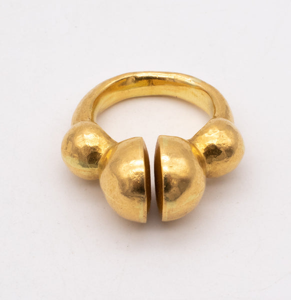 LALAOUNIS 1970 GREECE HAMMERED 18 KT YELLOW GOLD GEOMETRIC RING