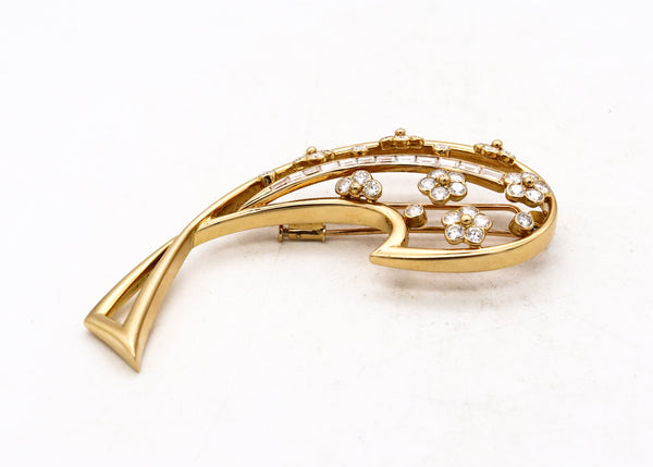 Boucheron Paris Modernism Pin Brooch In 18Kt Yellow Gold With 5.76 Cts In VS Diamonds
