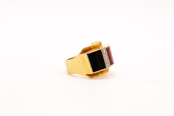 German 1970 Modernist Ring In 18Kt Yellow Gold With Diamonds Carnelian And Onyx