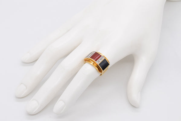 German 1970 Modernist Ring In 18Kt Yellow Gold With Diamonds Carnelian And Onyx