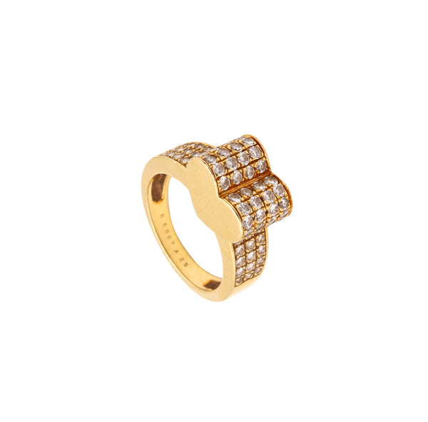 *Van Cleef & Arpels Paris Heart shaped ring in 18 kt yellow gold with 1.56 Cts in diamonds