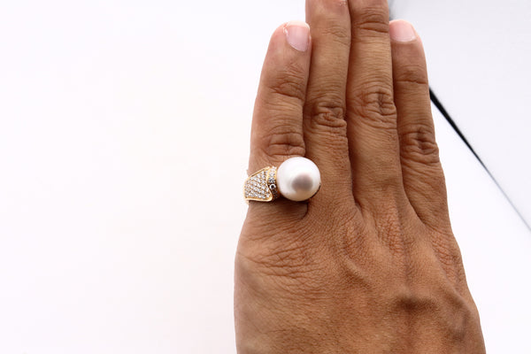 Hans D Krieger 18Kt Gold Ring With Diamonds And 13.5 MM Round White Pearl