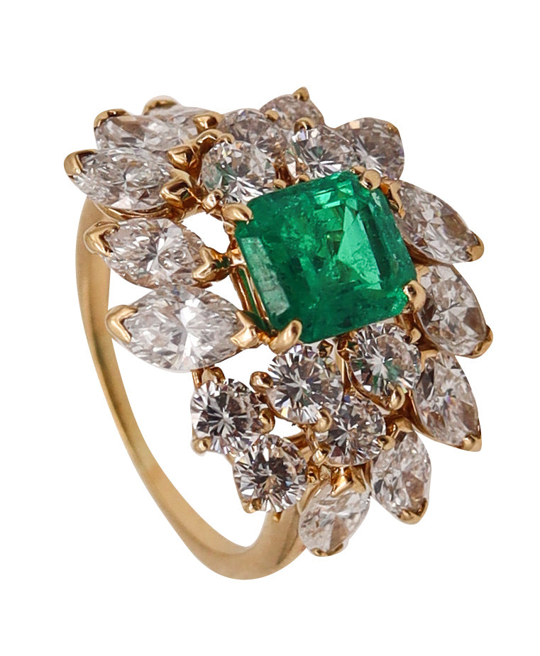 Cluster Cocktail Ring In 18Kt Yellow Gold With 5.58 Ctw In Colombian Emerald And Diamonds