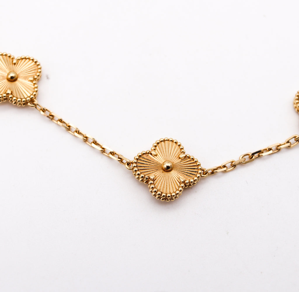 Van Cleef & Arpels vintage Alhambra Guilloche' bracelet . 18kt