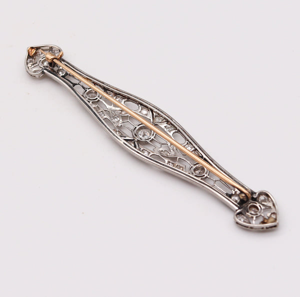 Art Deco 1920 1930 Elongated Classic Brooch In Platinum With 2.38 Ctw In Diamonds