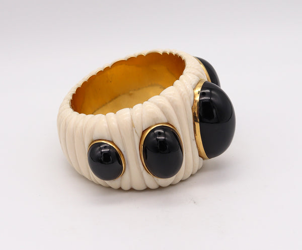 -Boucheron Paris 1930 Art Deco Bangle Bracelet In 18Kt Yellow Gold With Onyx And White Coral