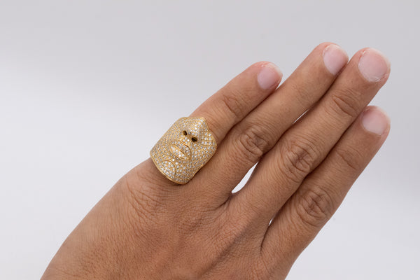 SONIA BITTON 18 KT SCULPTURAL FACE COCKTAIL RING WITH 2.75 Ctw IN DIAMONDS