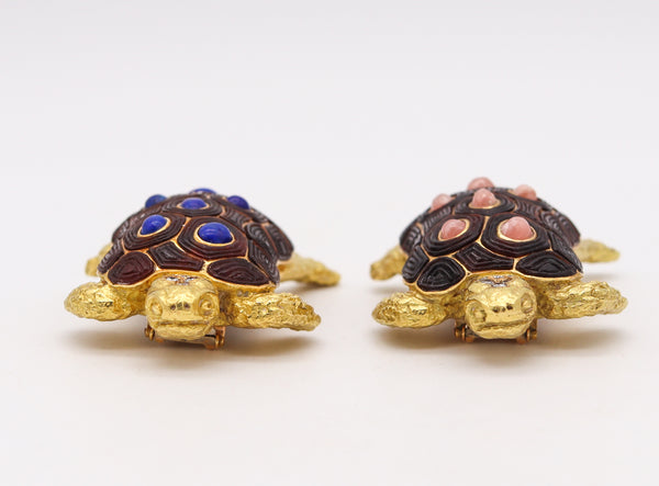 Chaumet 1960 Paris Pair Of Turtles Brooches In 18Kt Gold With 13.82 Cts Diamonds & Gems