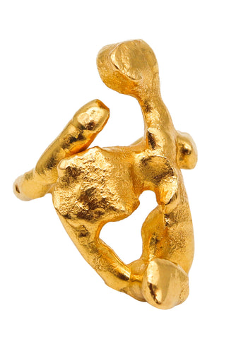 Jean Mahie 1970 Paris Rare Vintage Sculptural Figurative Ring in Textured 22Kt Yellow Gold