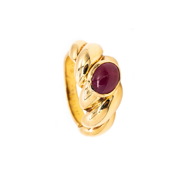 Van Cleef And Arpels 1970 Paris Ring In 18Kt Yellow Gold With Natural 1.56 cts Burmese Ruby