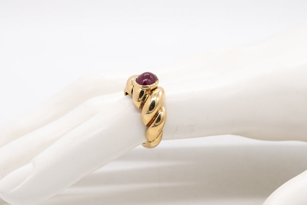 Van Cleef And Arpels 1970 Paris Ring In 18Kt Yellow Gold With Natural 1.56 cts Burmese Ruby