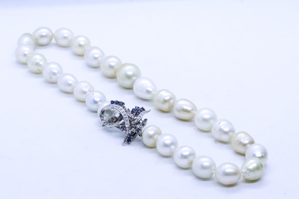 RETRO BAROQUE PEARLS NECKLACE WITH 2.91 Cts OF SAPPHIRES & DIAMONDS