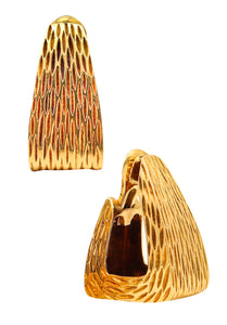 -Wander France 1960 Textured Rectangular Clips On Earrings In 18Kt Yellow Gold