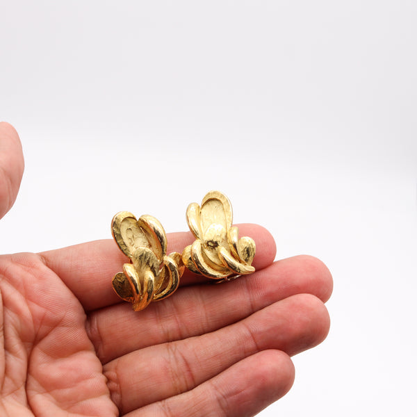 -Chaumet Paris 1970 Retro Modernist Clip On Earrings In 18Kt Yellow Gold