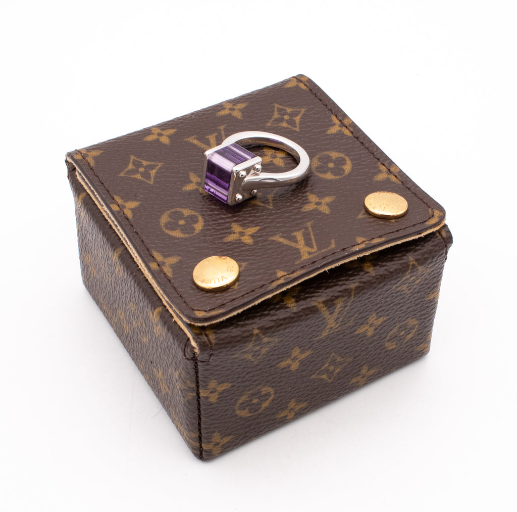 Louis Vuitton Empreinte Small Clous Ring 18K White Gold – Raymond