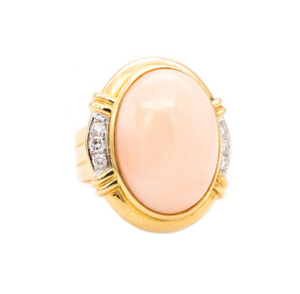 Italian Modern Cocktail Ring In 18Kt Yellow Gold With 25.54 Cts In Diamonds And Pink Coral