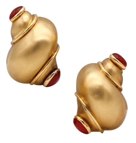 Seaman Schepps Turbo Shell Earrings In 18Kt Yellow Gold With 6.54 Cts In Carnelian