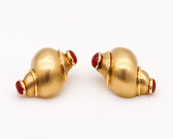 Seaman Schepps Turbo Shell Earrings In 18Kt Yellow Gold With 6.54 Cts In Carnelian