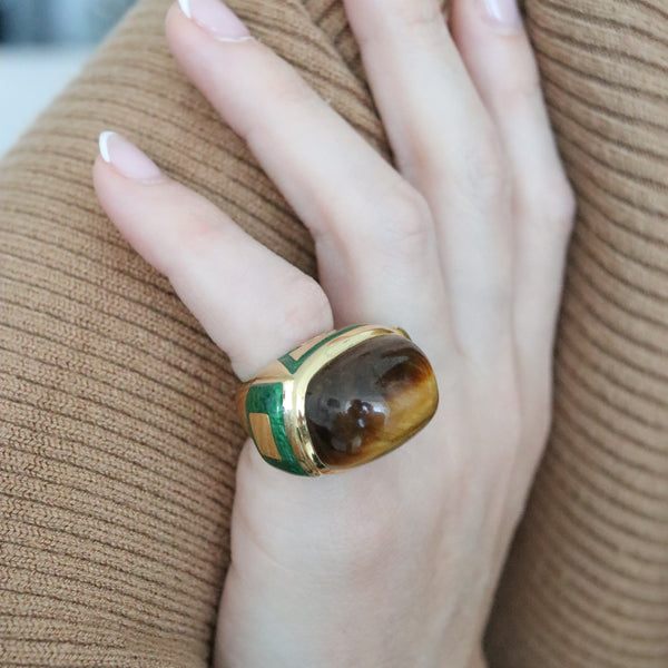 -David Webb 1970 Vintage Cocktail Ring In 18Kt Yellow Gold With Tiger Eye Quartz