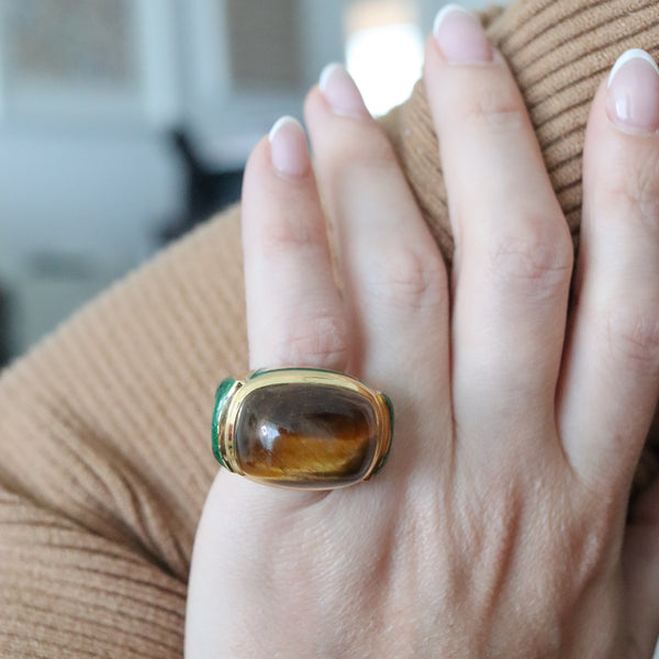 -David Webb 1970 Vintage Cocktail Ring In 18Kt Yellow Gold With Tiger Eye Quartz