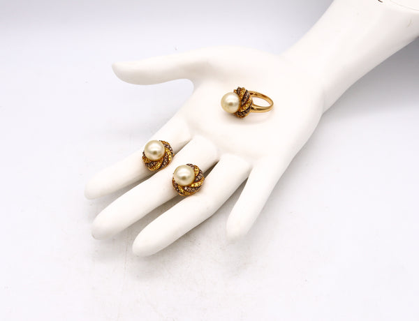 Italian Modern Earring Ring Suite In 18Kt Gold With 12 mm Akoya Pearls And 4.20 Cts In Diamonds And Sapphires