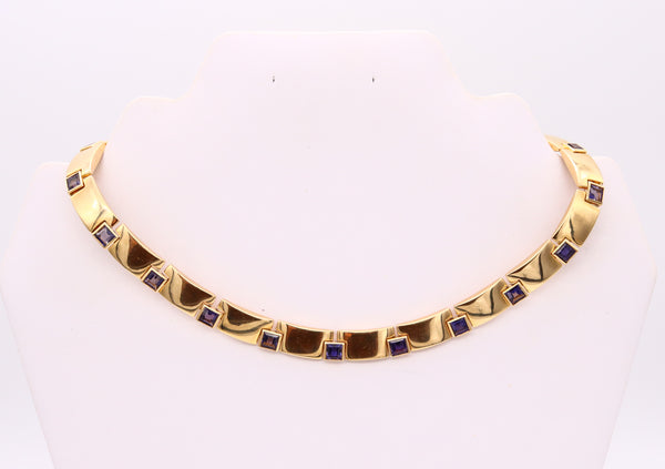 *Chaumet Paris Necklace in solid 18 kt yellow gold with 12.80 Cts in purple tanzanite