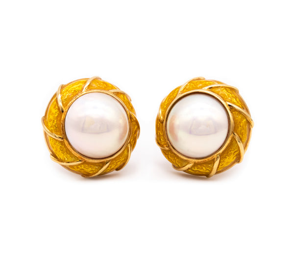 *Tiffany & Co. New York cultured Pearl earrings in solid 18 kt yellow gold with enamel