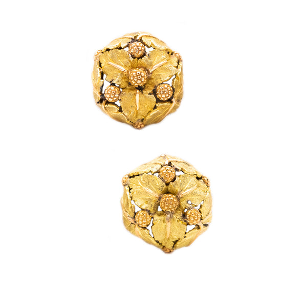 *Buccellati 1960 Milano 18 kt textured yellow gold earrings with organics motifs