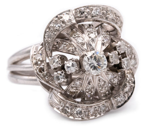 PLATINUM ART DECO 1940 RING WITH 1.23 Cts OF DIAMONDS