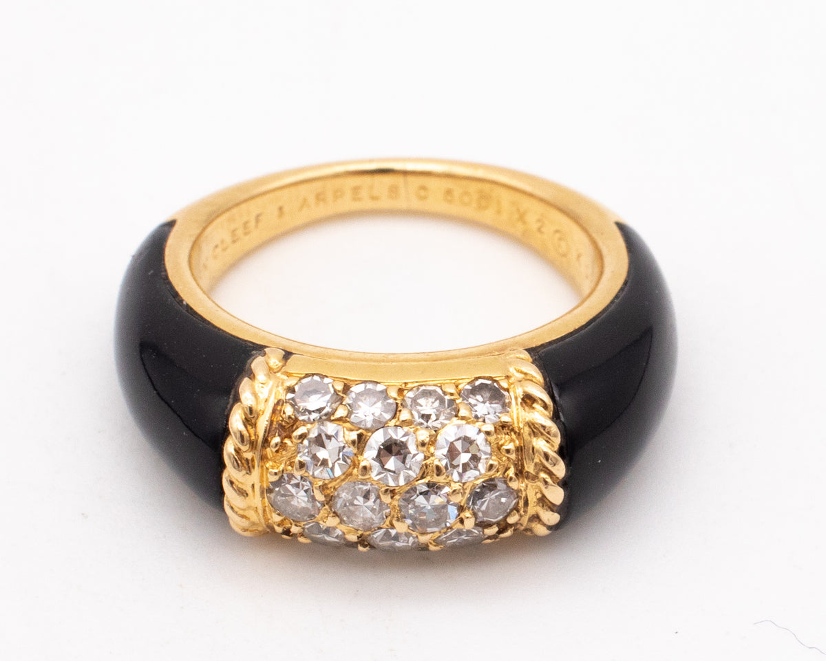 VAN CLEEF & ARPELS 1970 PARIS 18 KT PHILIPPINES RING WITH VS DIAMONDS ...