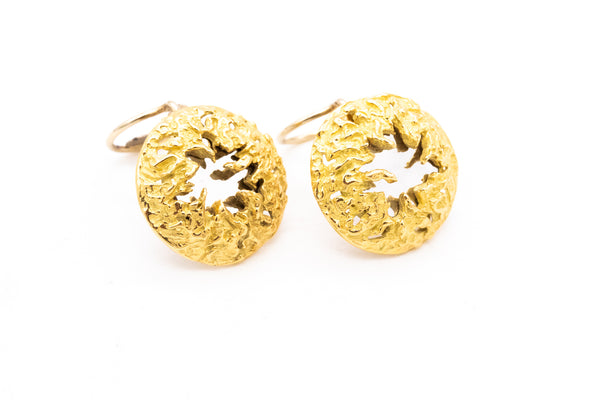 Chaumet 1970 Paris Retro Mirrored clip Earrings In Textured 18Kt Yellow Gold