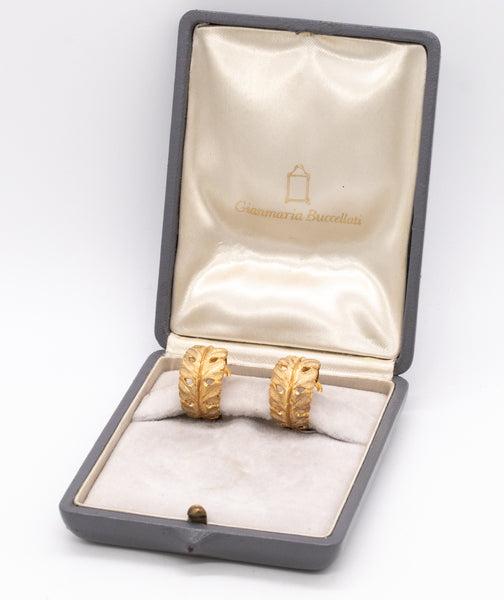 *Buccellati 1970 Milano 18 kt yellow gold earrings with organic leaves motifs