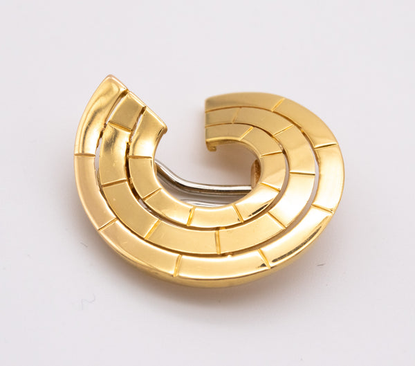 *Gubelin by Kurt Aepli 1970 Swiss 18 kt yellow gold geometric clip-earrings