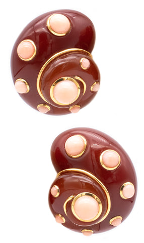 VERDURA 18 KT YELLOW GOLD SHELL EARCLIPS WITH CARVED AGATE AND PINK CORAL