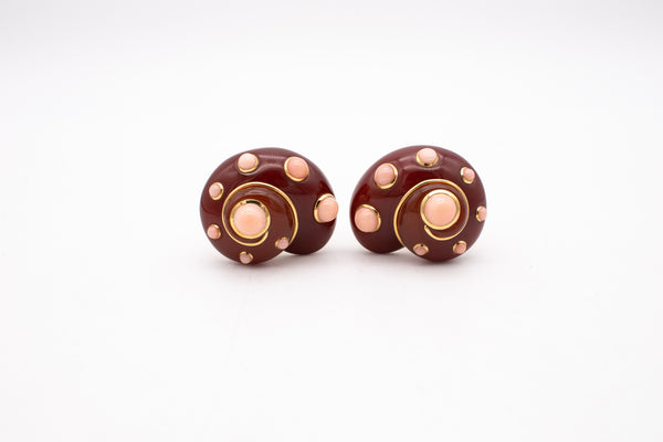 VERDURA 18 KT YELLOW GOLD SHELL EARCLIPS WITH CARVED AGATE AND PINK CORAL