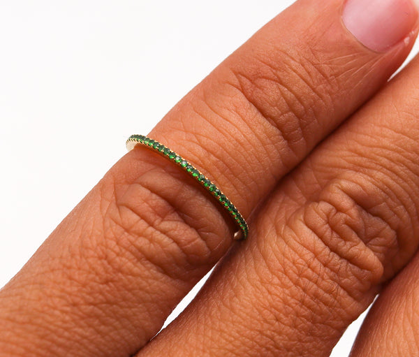 Eternity Band Ring Divider In 18Kt Yellow Gold With Vivid Green Tsavorites