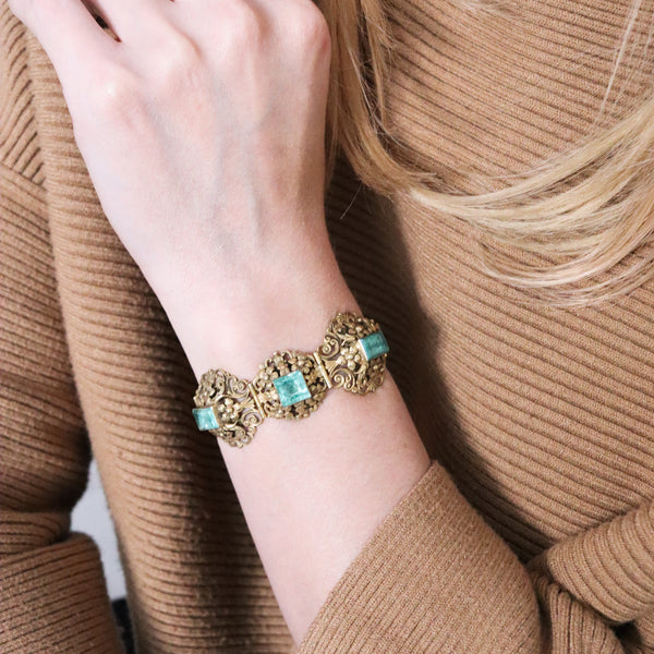 -Austrian Hungarian 1900 Bracelet In 18Kt Gilded Sterling With 24.42 Ctw In Emeralds