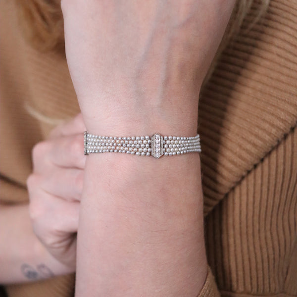 -Edwardian 1905 Belle Epoque Pearls Bracelet In Platinum With 1.20 Cts Diamonds