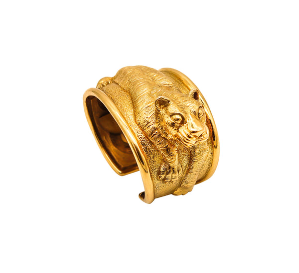 -Craig Drake Vintage Tiger Cuff Bracelet In Textured 18Kt Yellow Gold