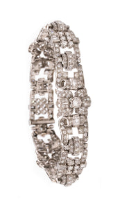 *Platinum 1930's Art Deco geometric bracelet with 14.79 Ctw in diamonds
