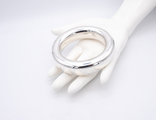 TIFFANY & CO 1981 BY ELSA PERETTI LARGE DOUGHTNUT BANGLE IN STERLING SILVER