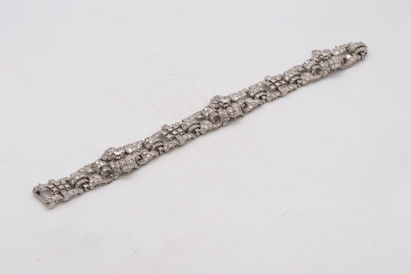 *Platinum 1930's Art Deco geometric bracelet with 14.79 Ctw in diamonds